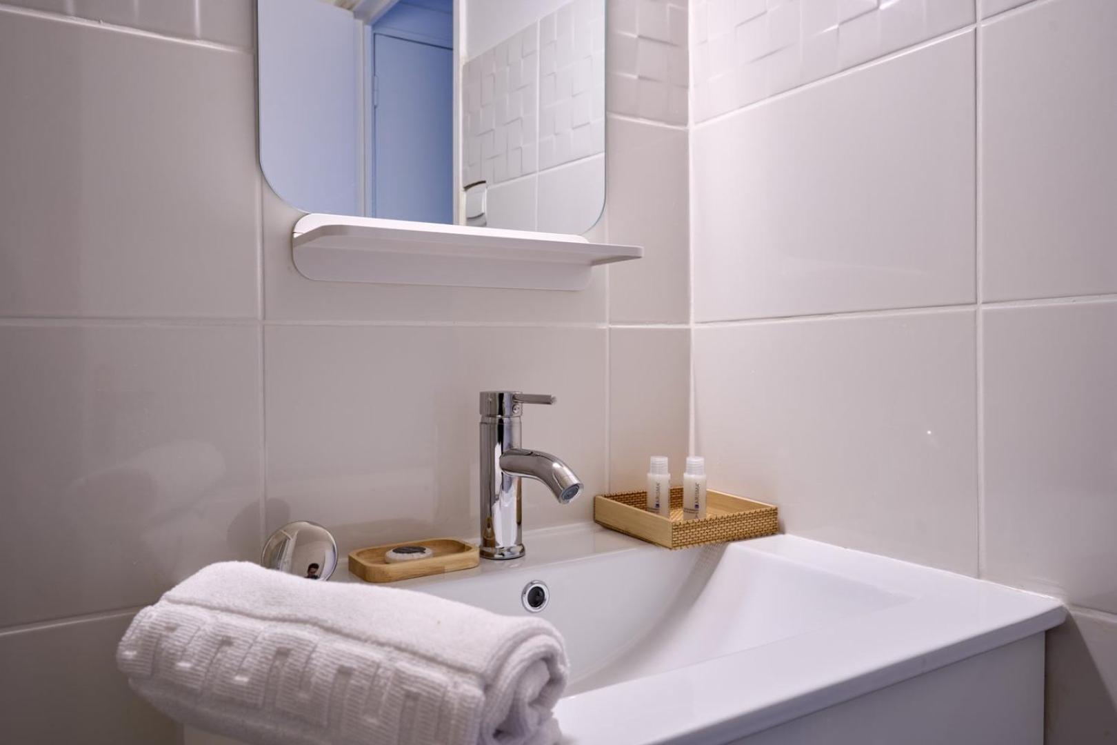 Bright 1br Parisian Retreat Italy Square | By Airnest * Paris